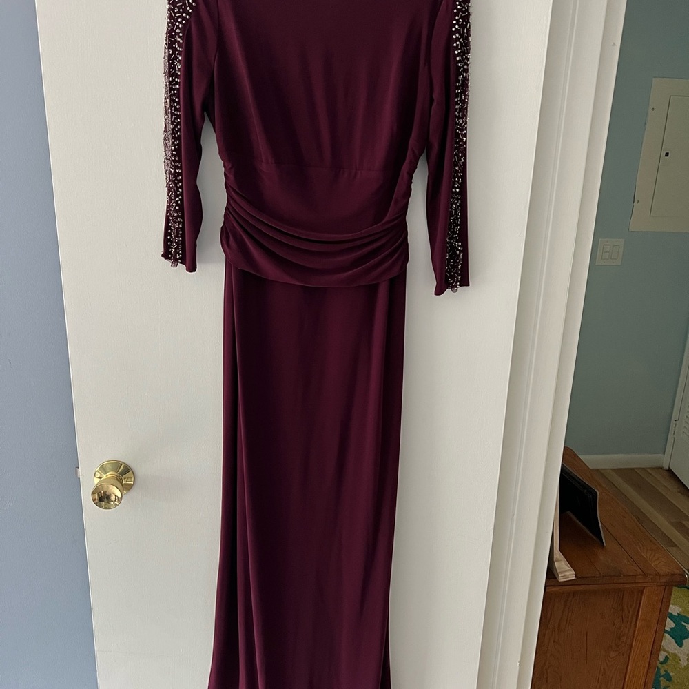 Chic Long Sleeve Burgundy Dress